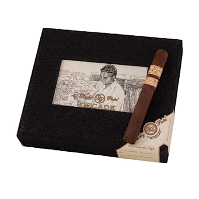 Rocky Patel Decade Toro Natural