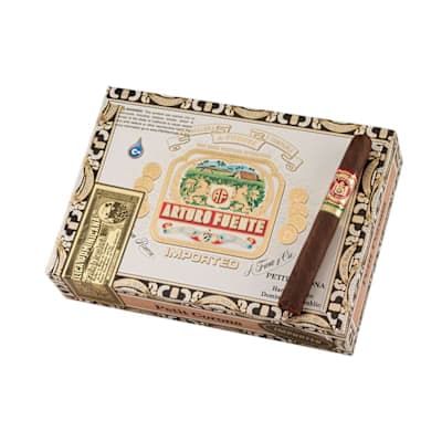 Arturo Fuente Petit Corona Natural