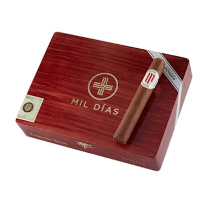 Mil Dias Edmundo By Crowned Heads Natural